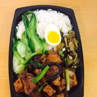 Roast Pork with Toufu Plate (烧肉炆豆腐)